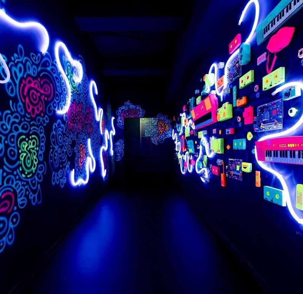 Corredor Inmersivo Blacklight